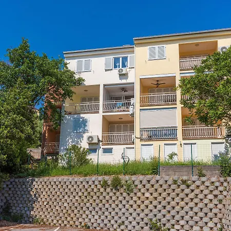 Apartment Traumhaftes Direkt Am Mit Privatem Balkon, Meerblick, Waschmaschine, Klima *
